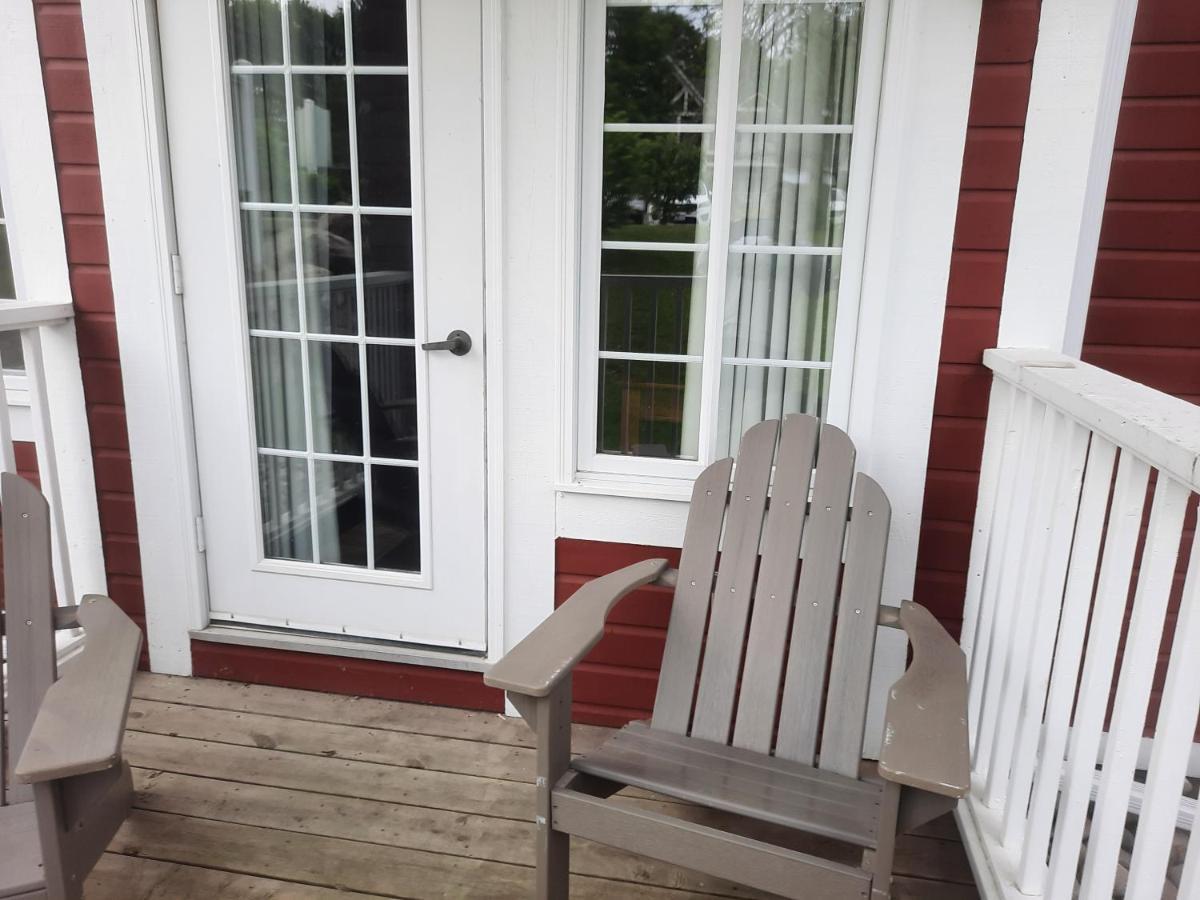 Margarita Vacation Getaway Appartement Oro-Medonte Buitenkant foto